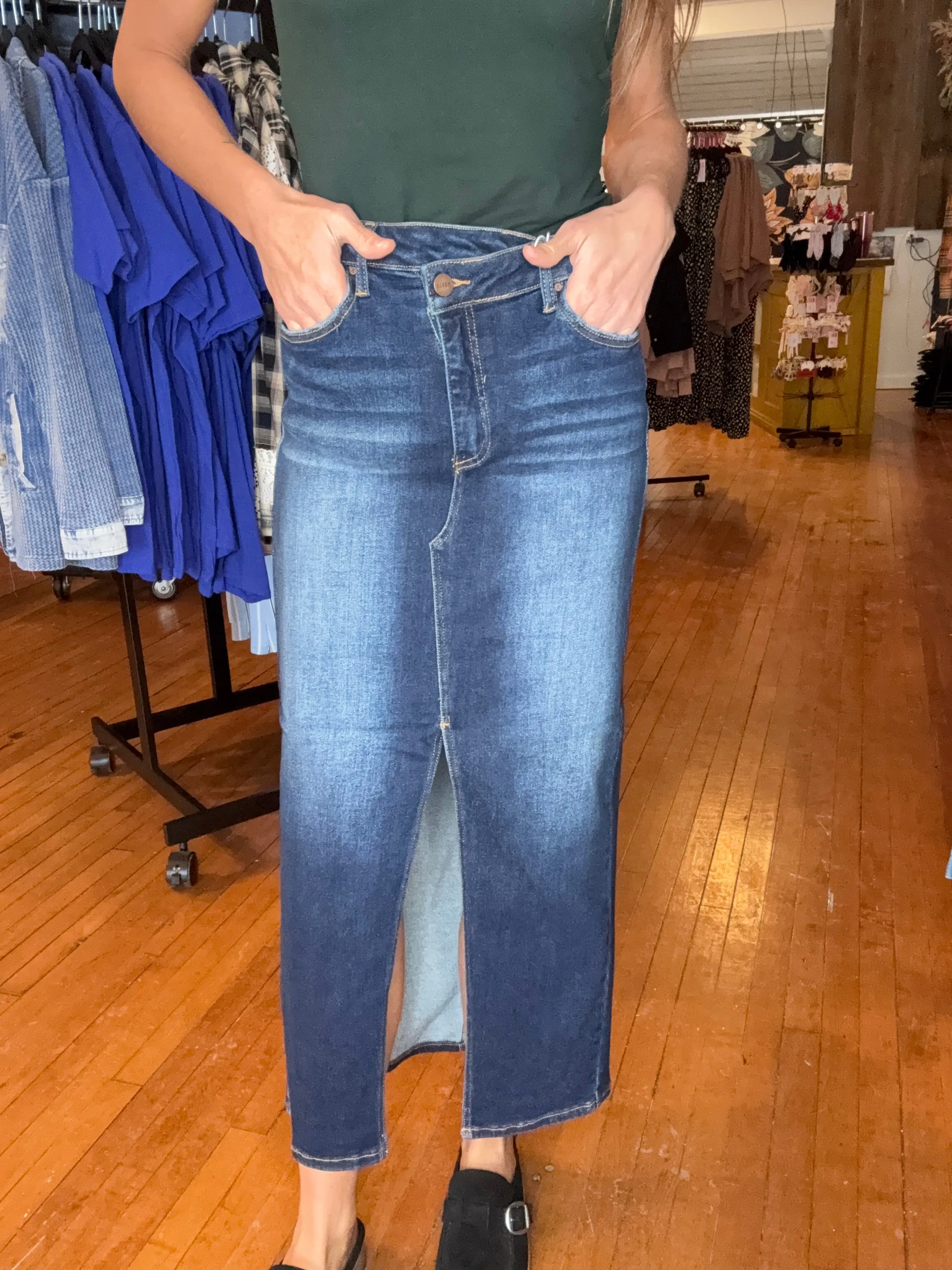 RISEN- WHINNIE DENIM SKIRT