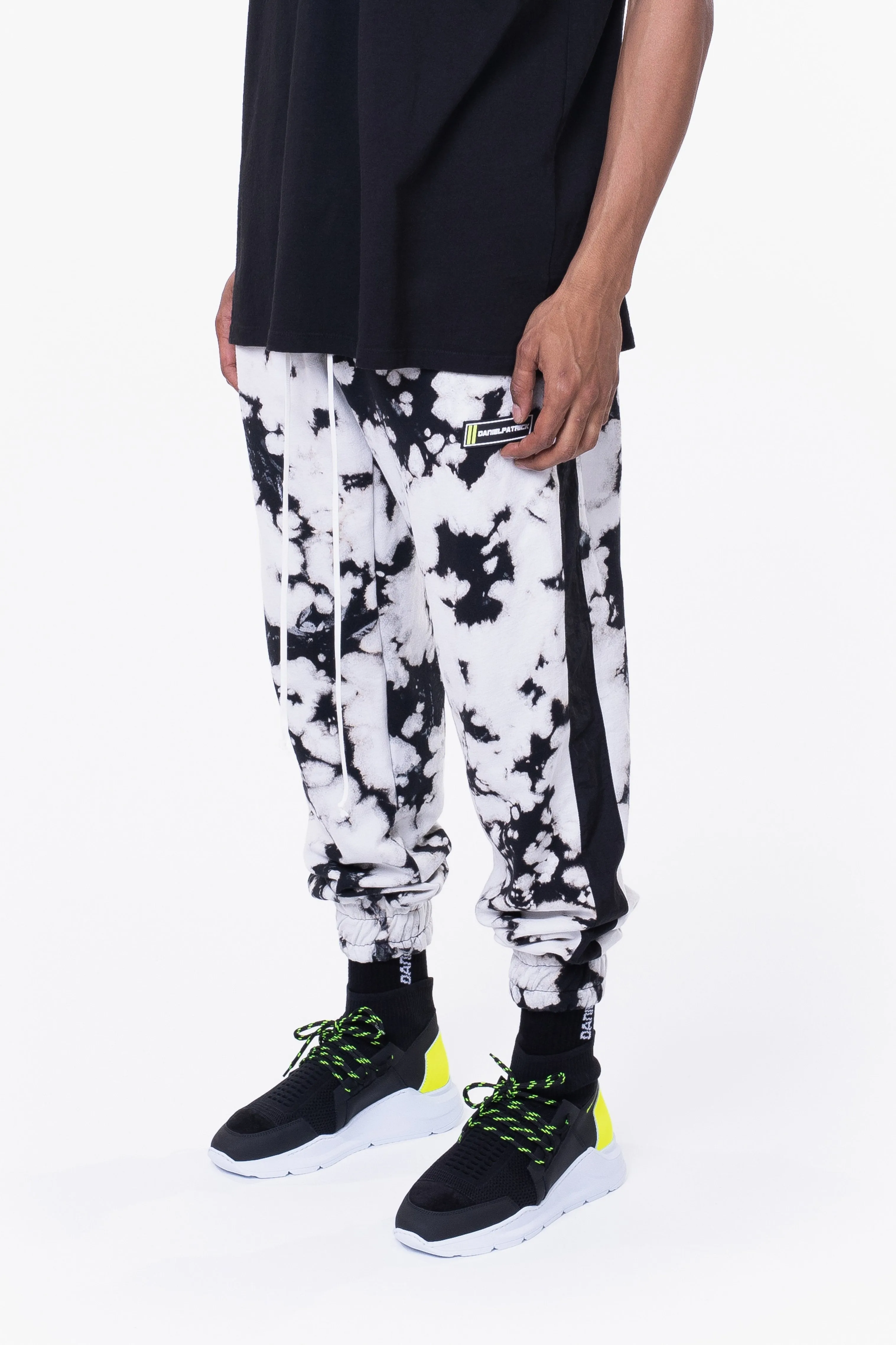 roaming track pant ii / white acid   black