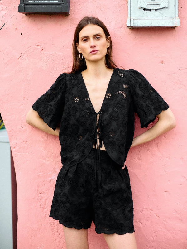 ROSALYN TIE FRONT TOP LayeredCollar standard fit