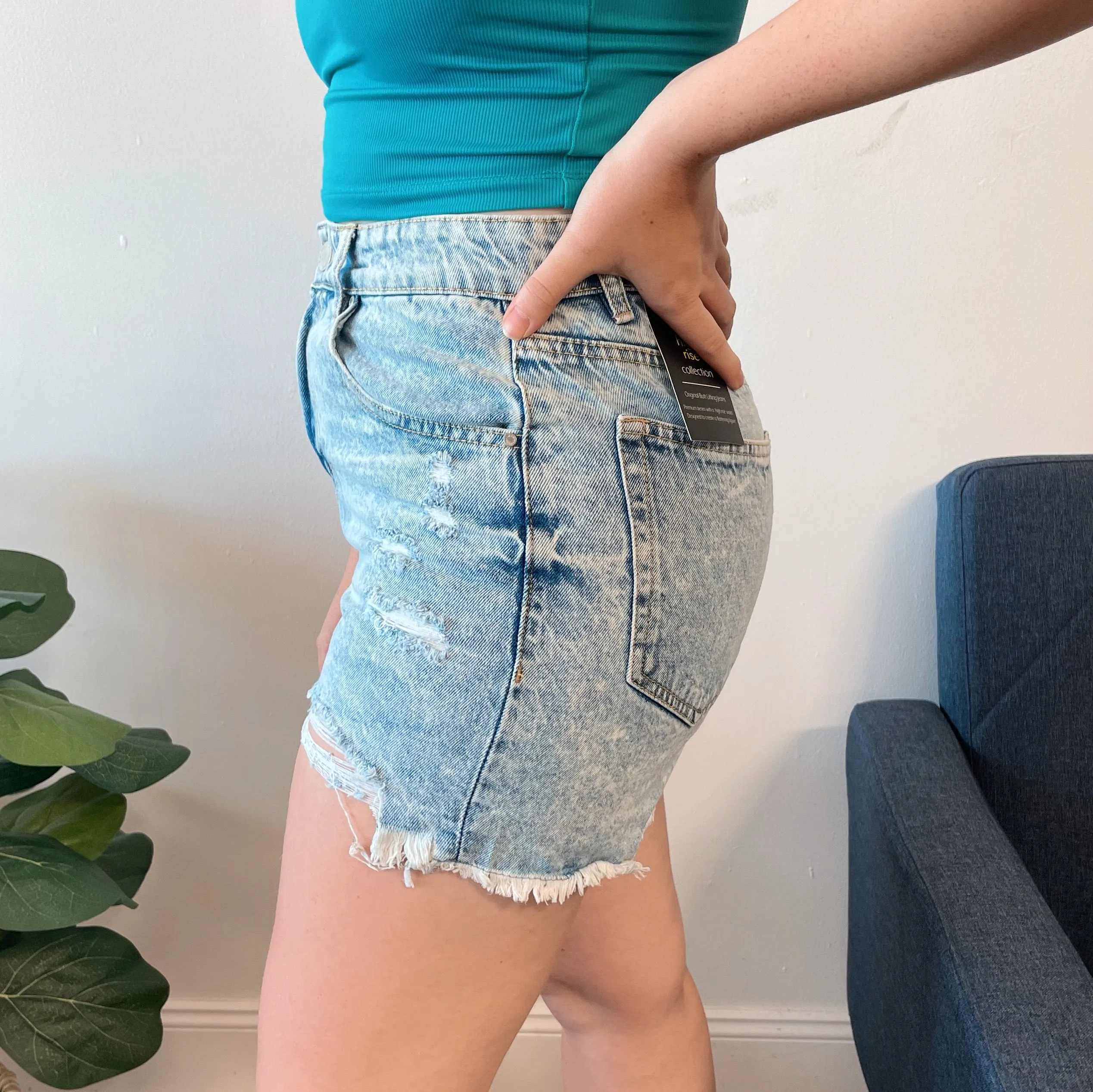 Roxy Mom Shorts • 80's Wash
