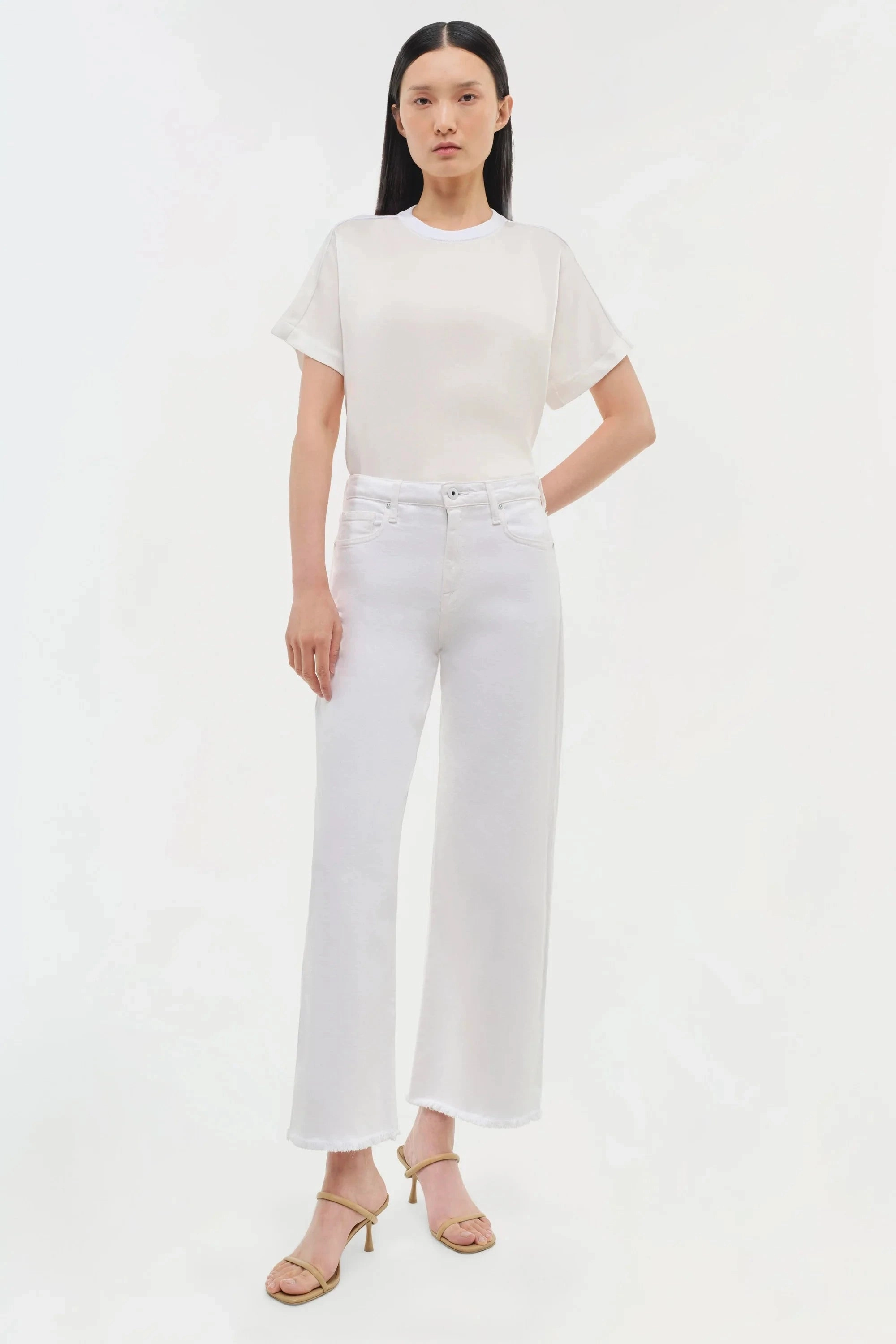 Addy T-Shirt White Comfortable fit Basic Wardrobe