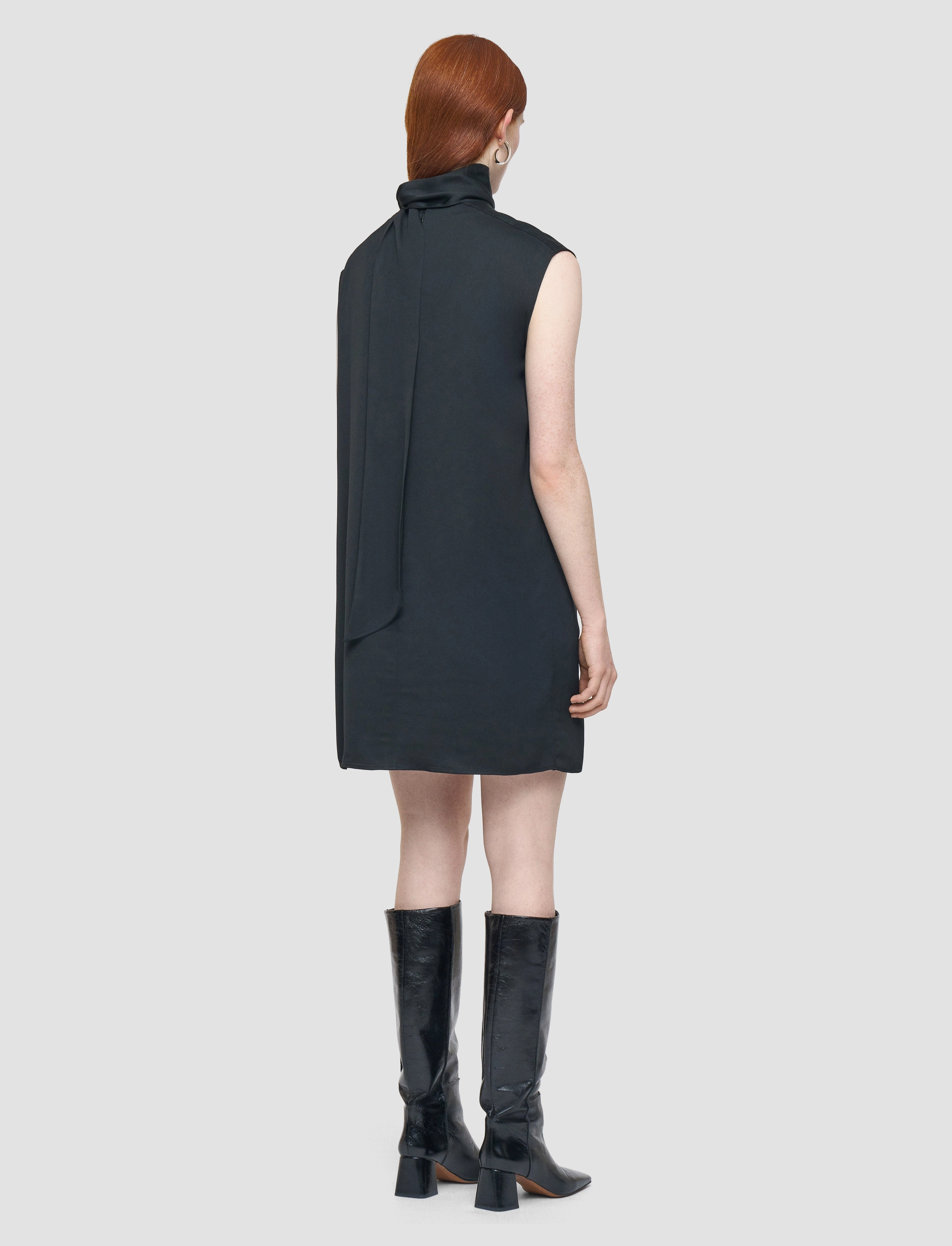 Sweet Mood Sharp Design Sandy Light Crepe Dress