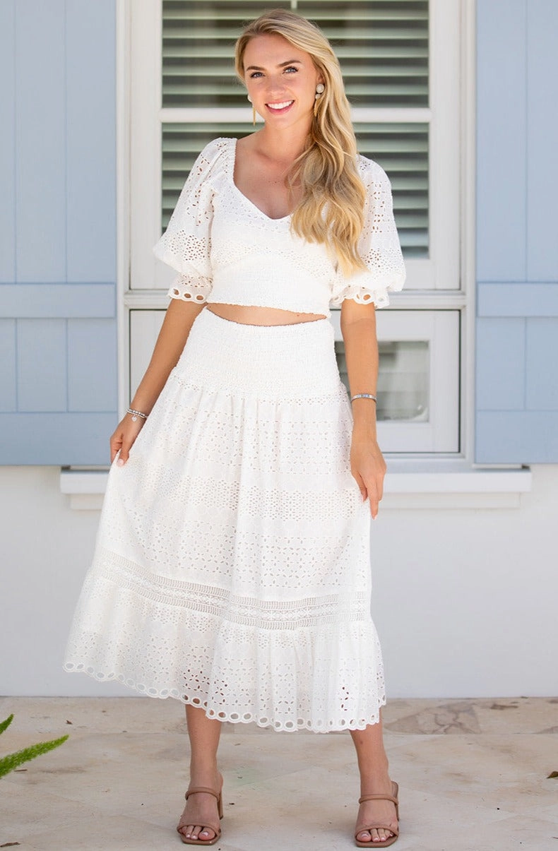 Cape Skirt / White Eyelet Sophisticated Mood Tea length