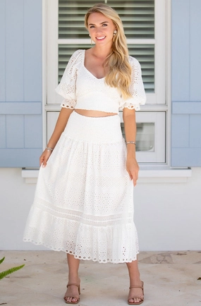 Cape Skirt / White Eyelet Sophisticated Mood Tea length