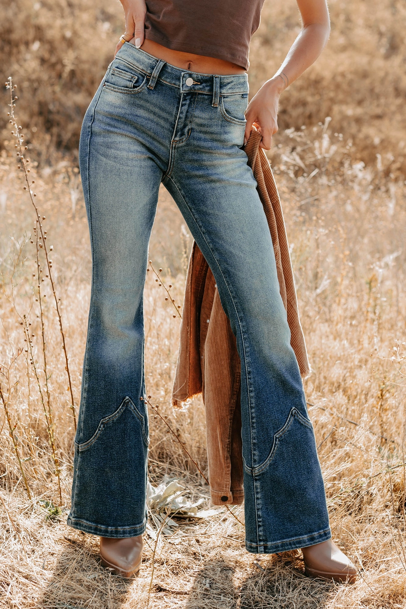 Gusseted Crotch No Irritation Seams Seymour Mid Rise Western Flare Cello Jeans (Tint)