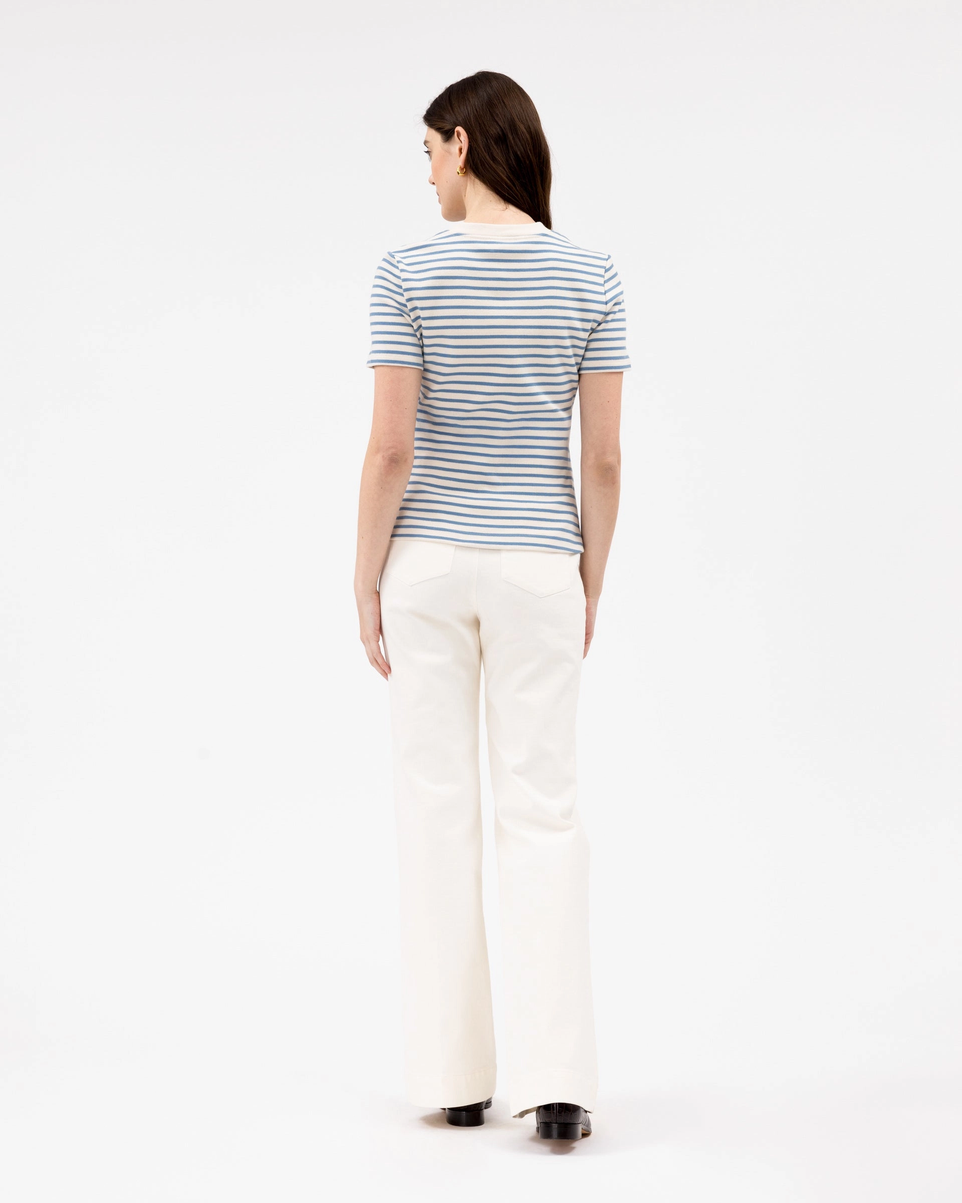 Short Sleeve Carlita Top Stretchable Neckline SweatGuard Lining