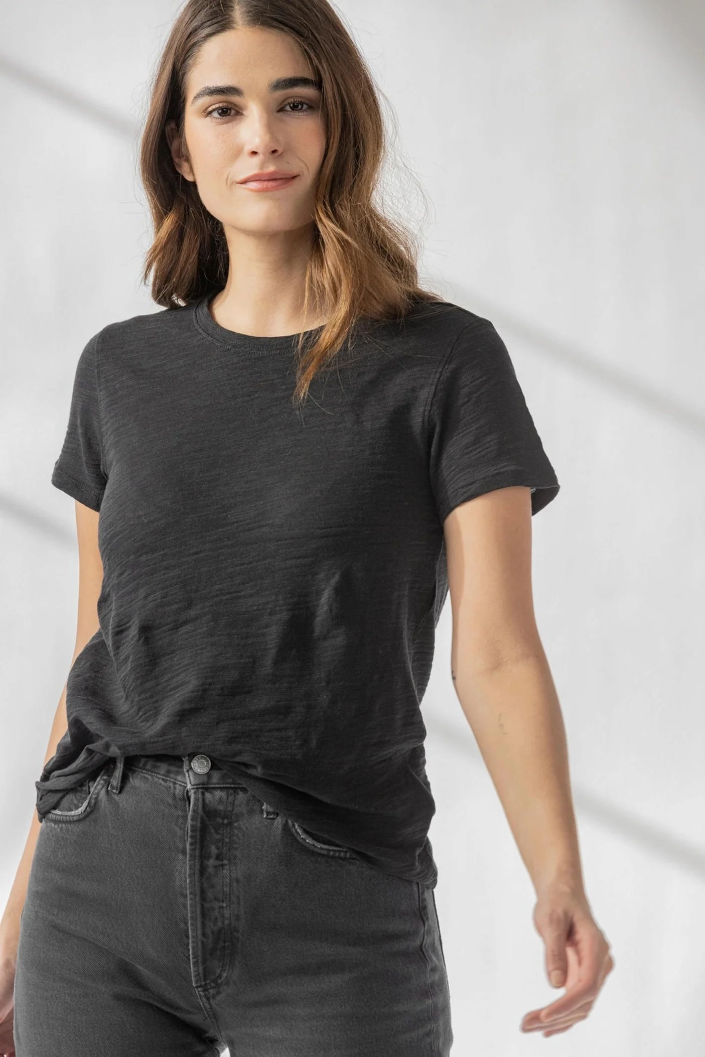 Short Sleeve Crewneck Black Hidden Zipper Pocket AdjustableCuffs