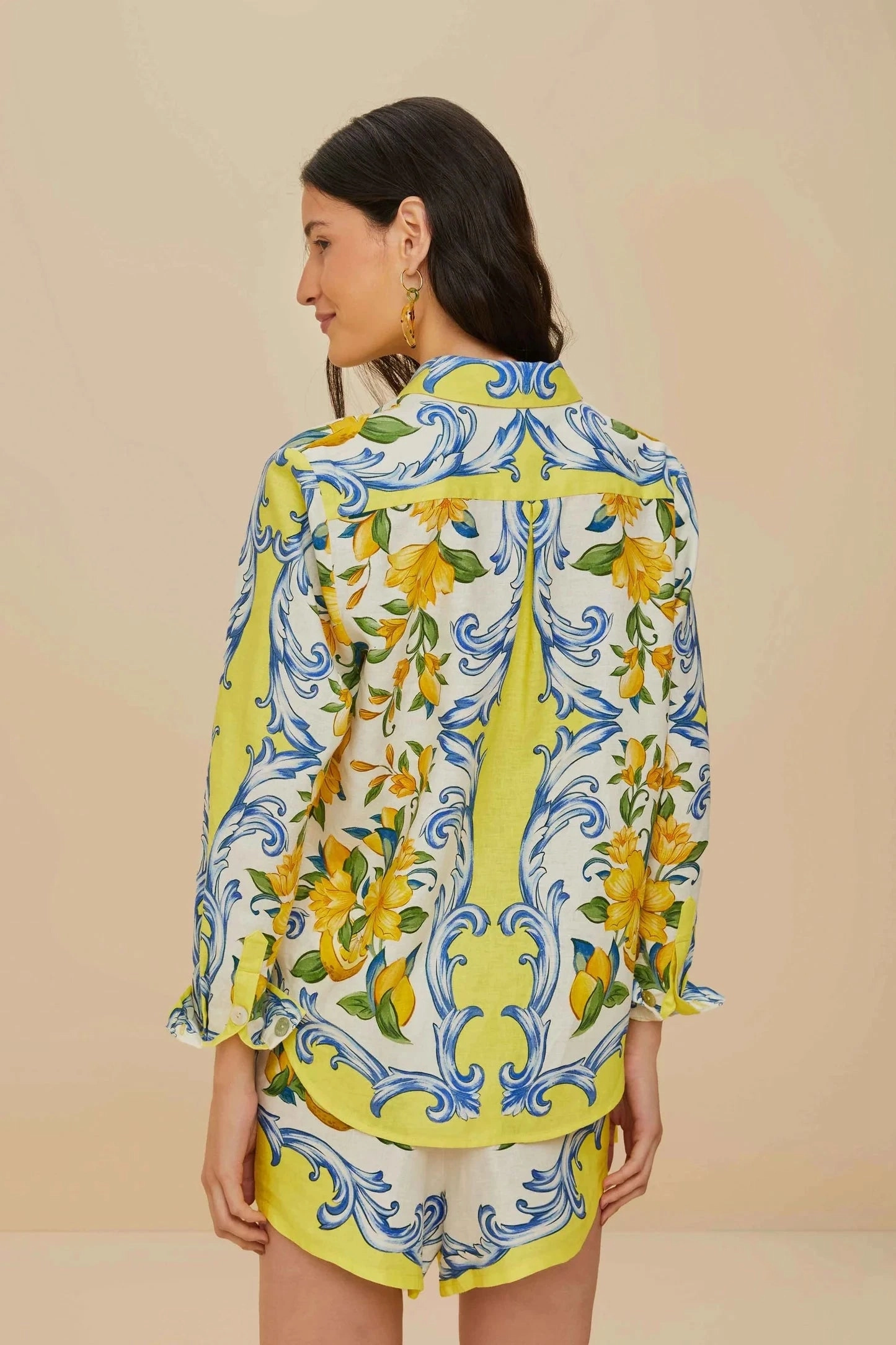 Double Layered Fabric SeamFree Knitting Sicily Scarf Shirt Off-White