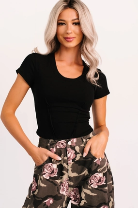 Moisture Wicking Fabric Reflective accents Sink Into It Raw Edge Signature 8 Crop Tee (Black)