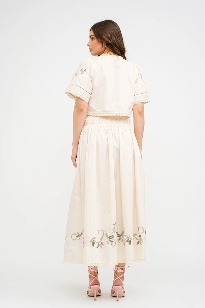 Fresh Fit SIVAN FLORAL EMBROIDERED MIDI SKIRT