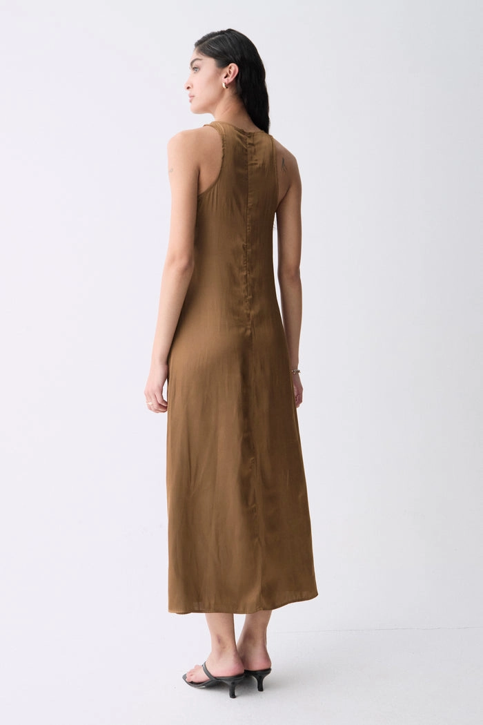 Trend-Inspired LOPES DRESS