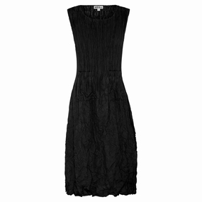 SLEEVELESS SMASH DRESS Silky texture Crisp Finish