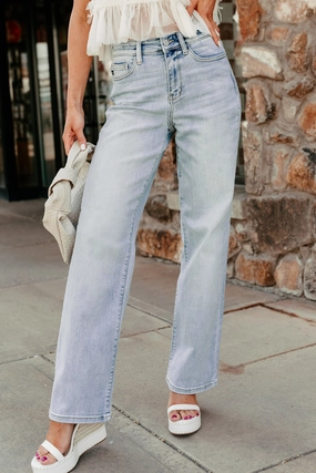 Travel Friendly Low Bulk Sterling Straight Leg Judy Blue Jeans (Light)