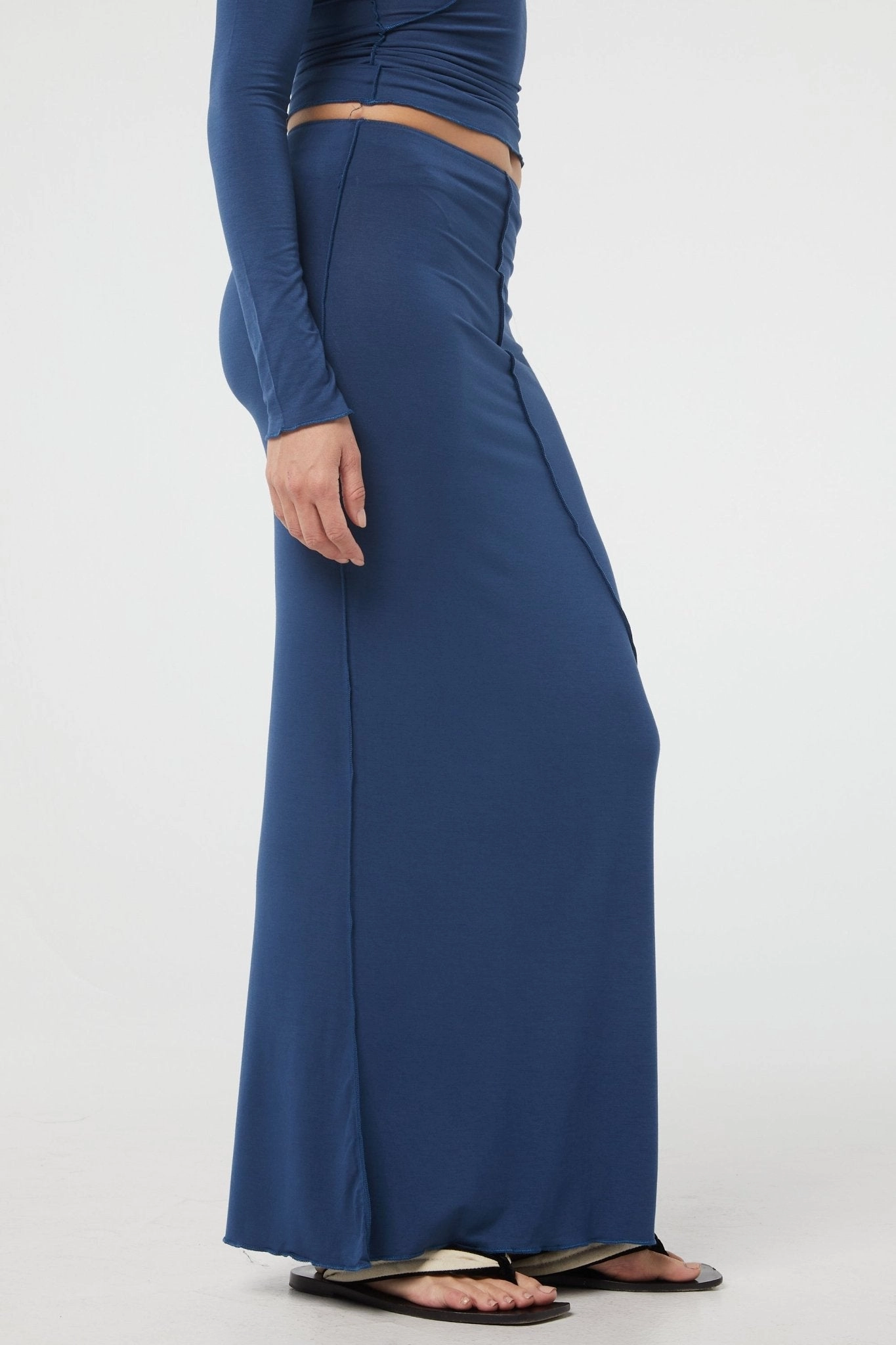 VANA SKIRT Movement Support