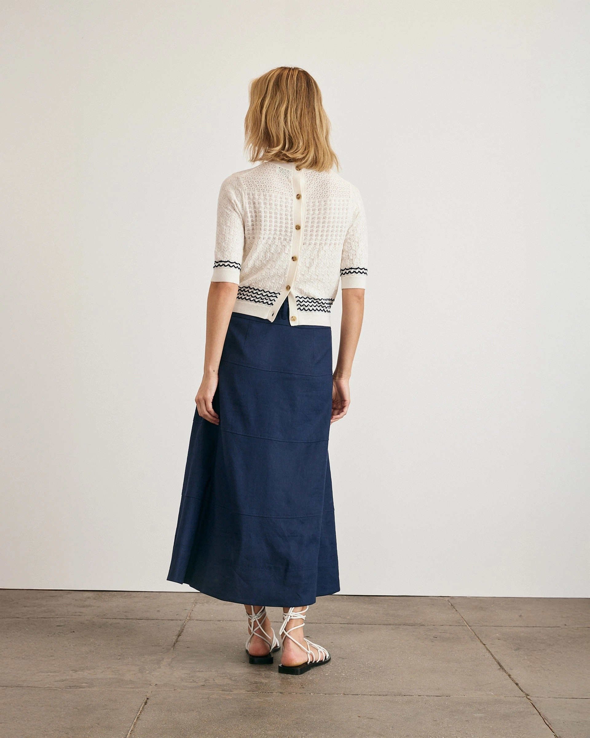 HoodedVersion Chic Tee Diana Knit Top