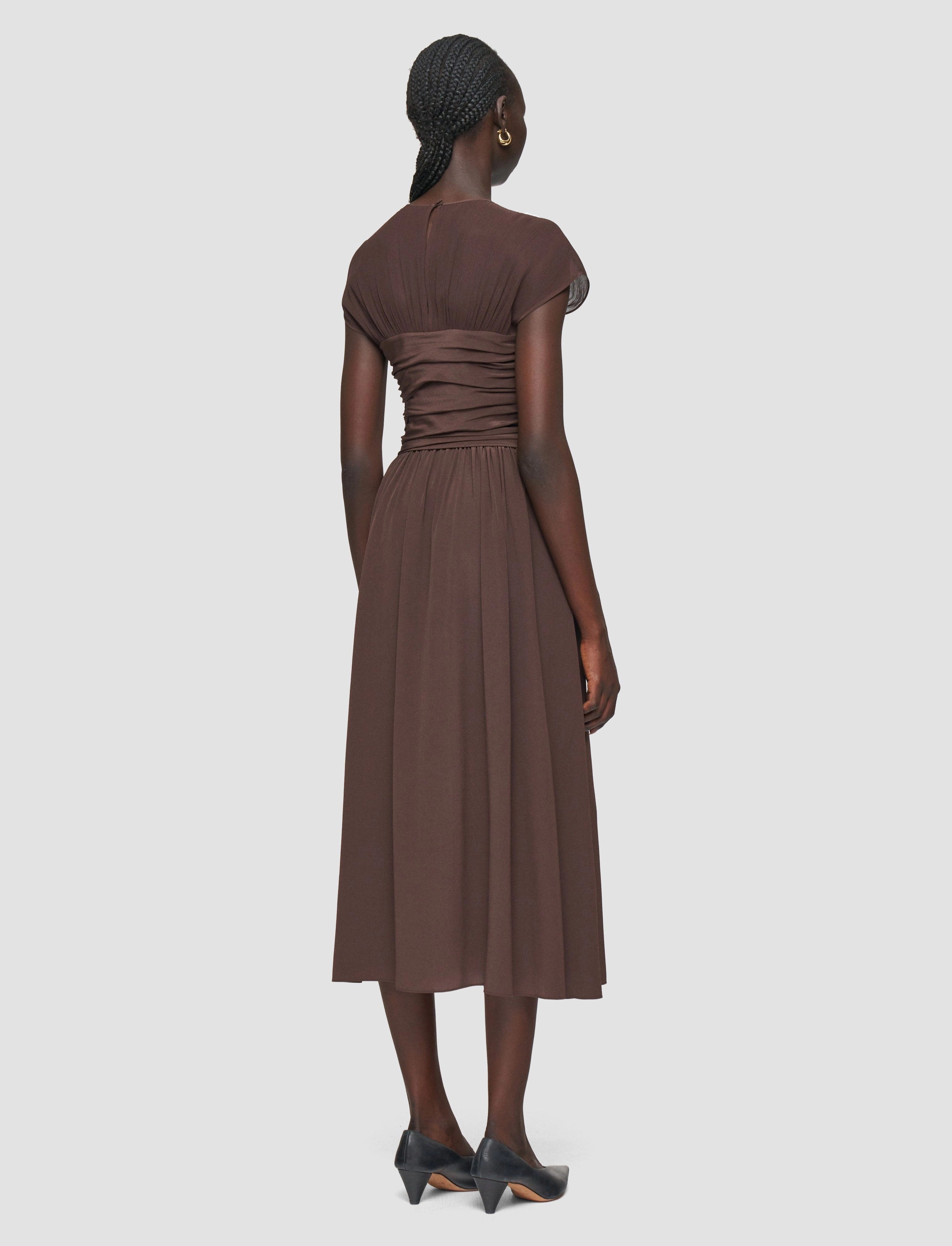 Sporty-Look Flattering Silhouette Sophe Crepe de Chine Dress