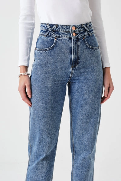 LEO JEAN Plus-size option