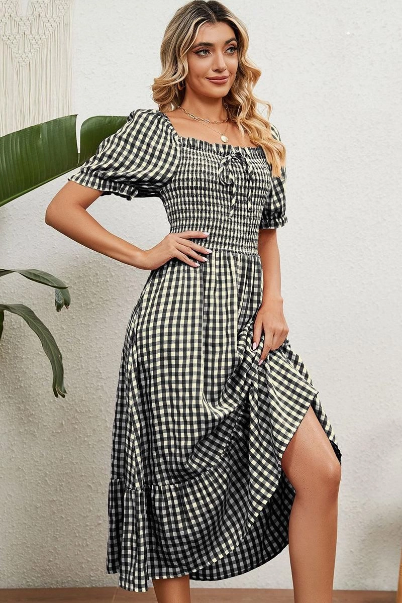 SQUARE NECK WRINKLED PUFF PLAID PICNIC DRESS Cotton-Blend Lounge Vibes