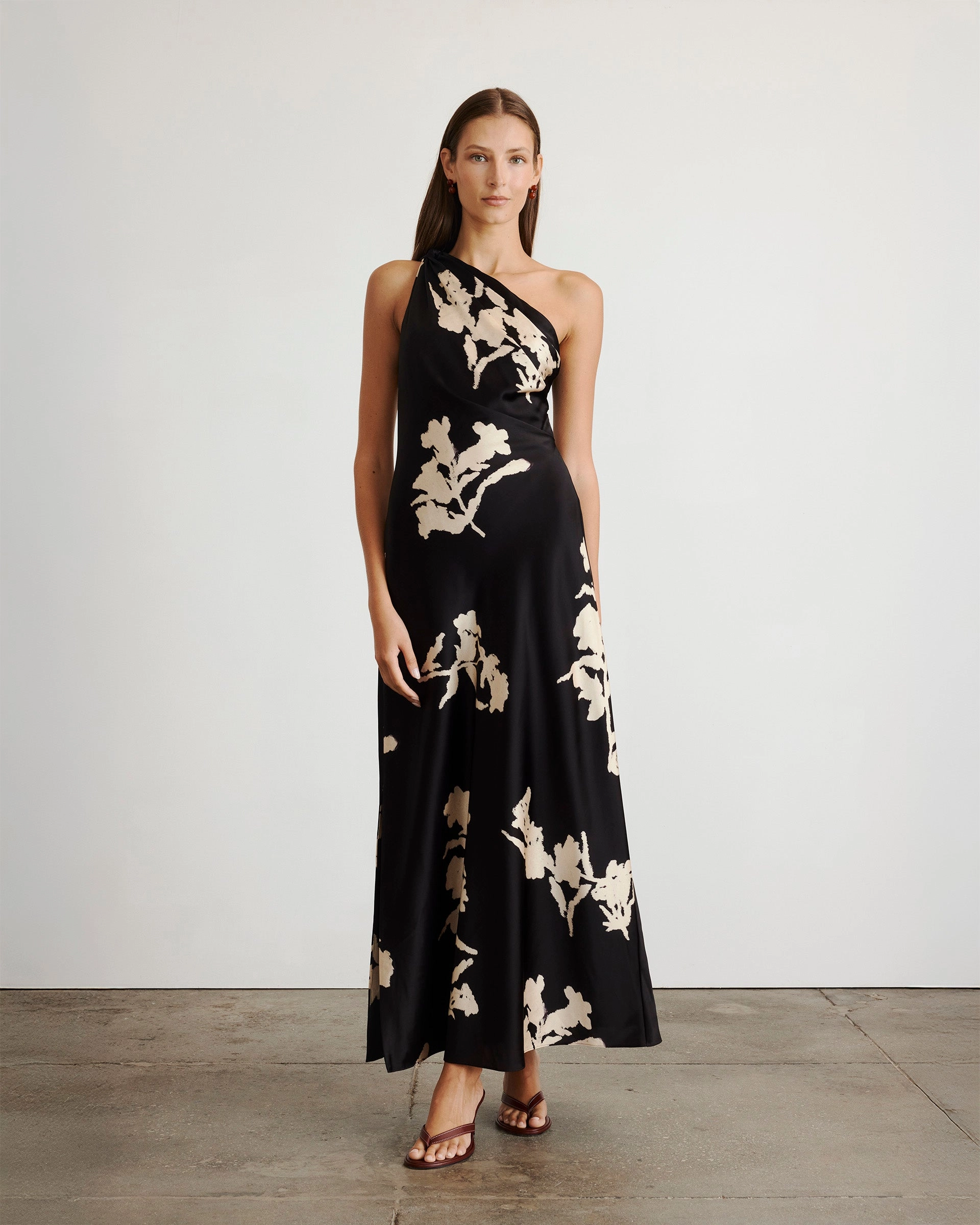 Stassi Dress Smooth Tone Shared Moment