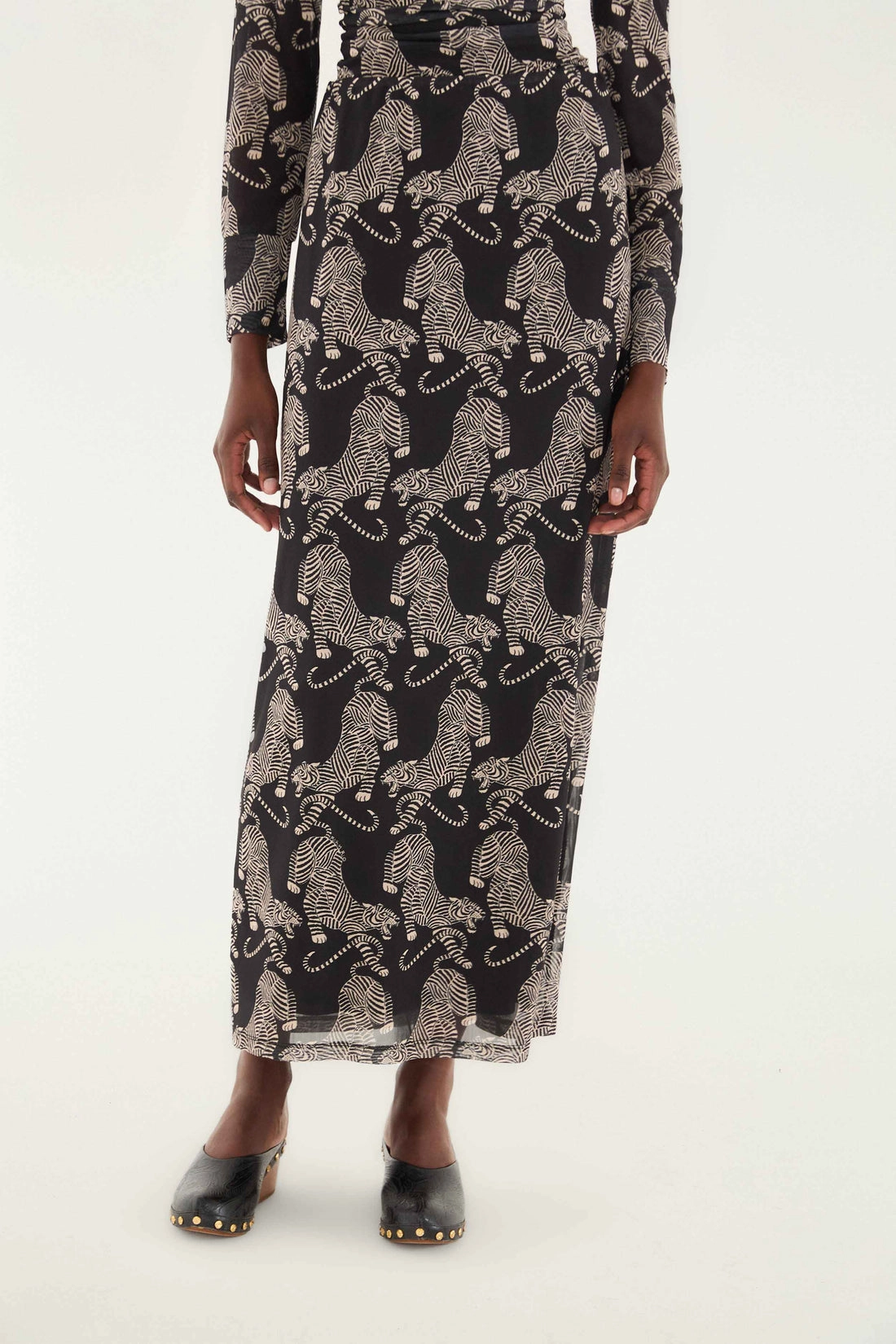 Wardrobe Hero Simple Layers Striped Tigers Tulle Midi Skirt in Black