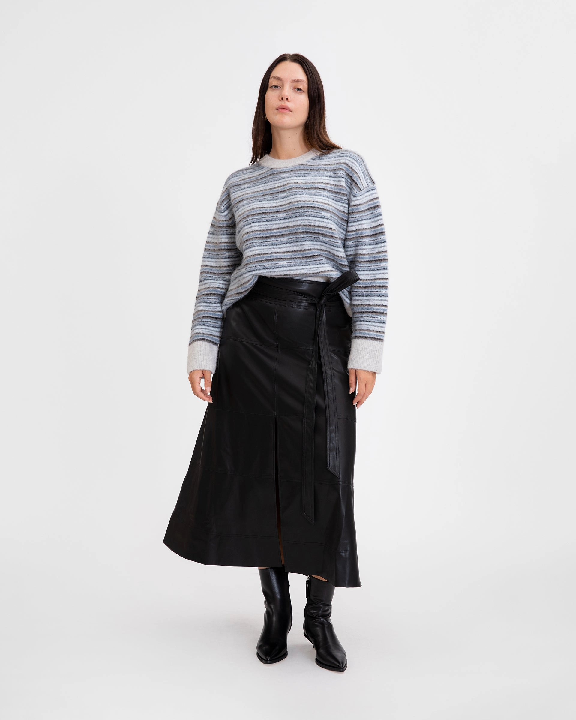 Vegan Leather Hudson Skirt Flexible Knee Articulation Breathable Motion