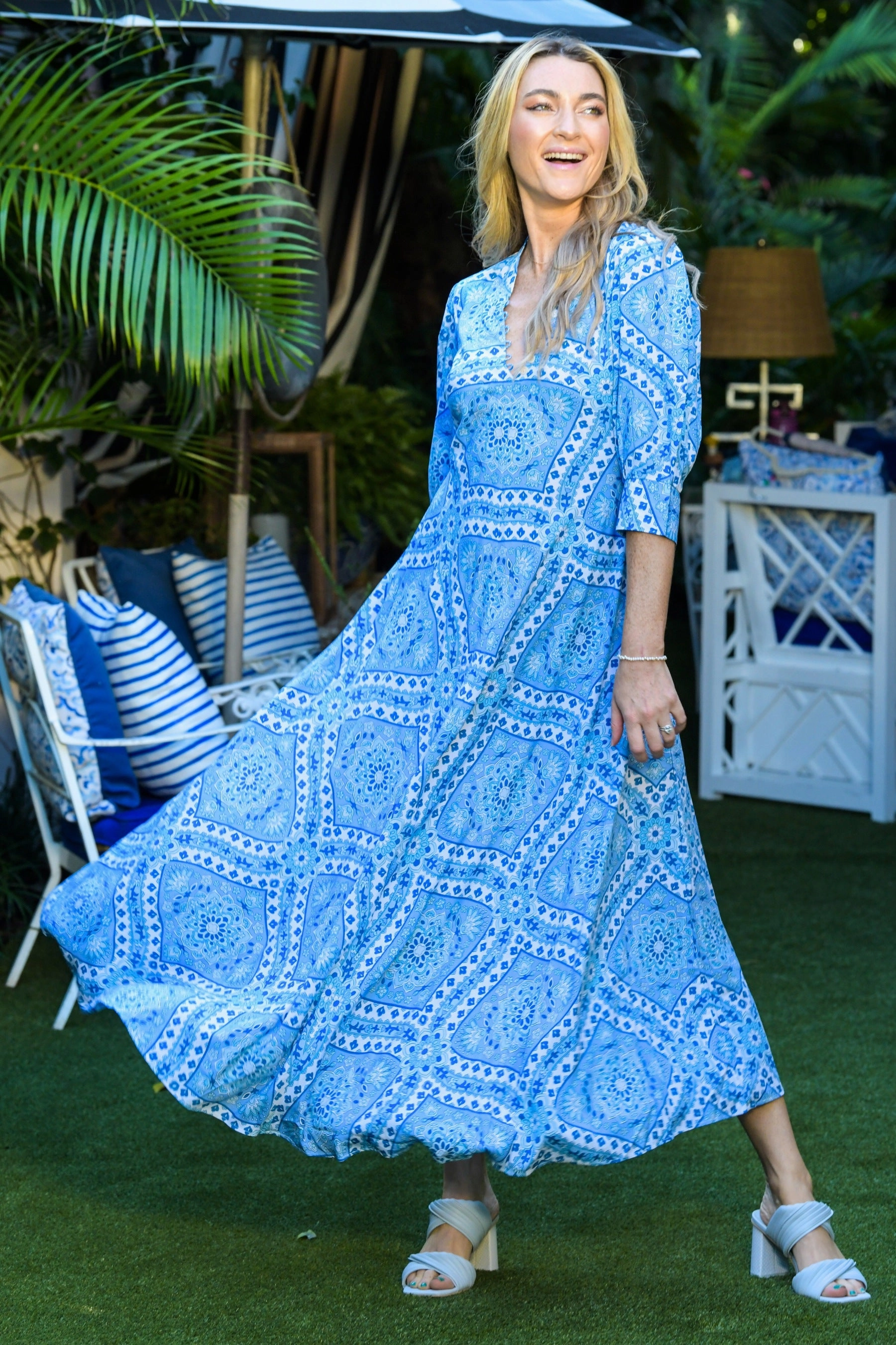 Comfort Waist Fit Daphne Dress / Blue Mosaic