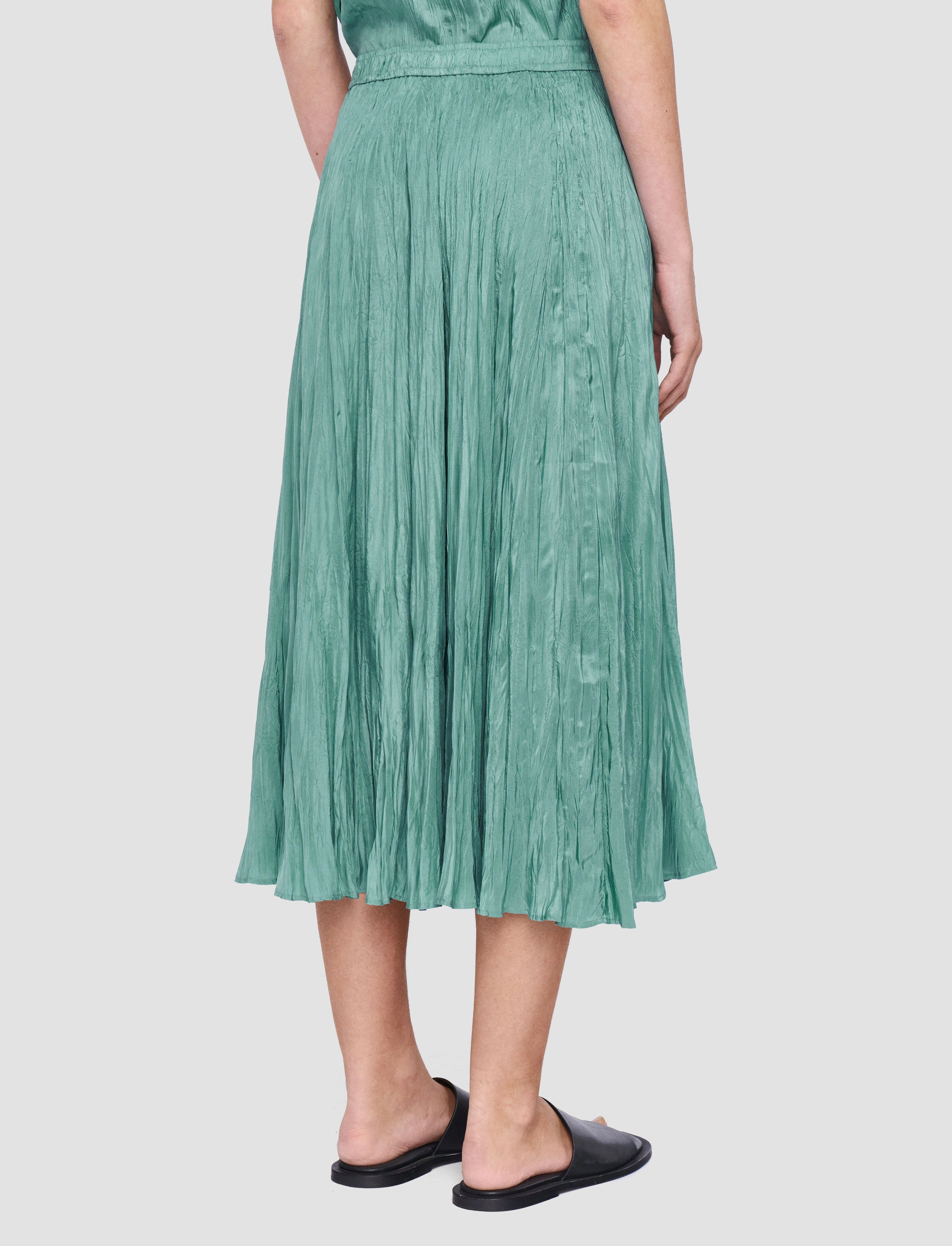 Photography Session Sully Habotai Silk Skirt