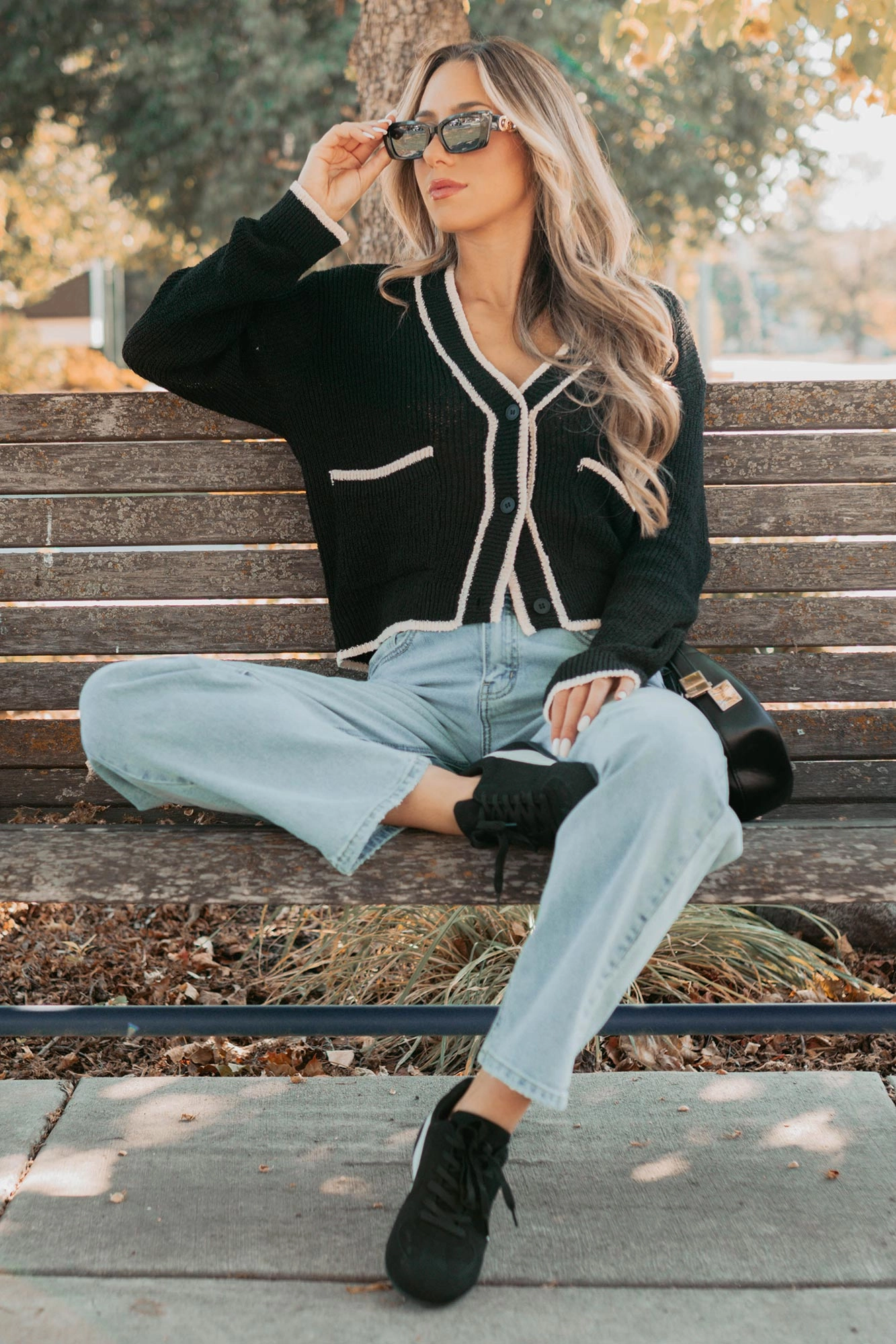 Everyday Jacket RibbedHemline Comfort Current Contrast Button-Up Cardigan (Black)