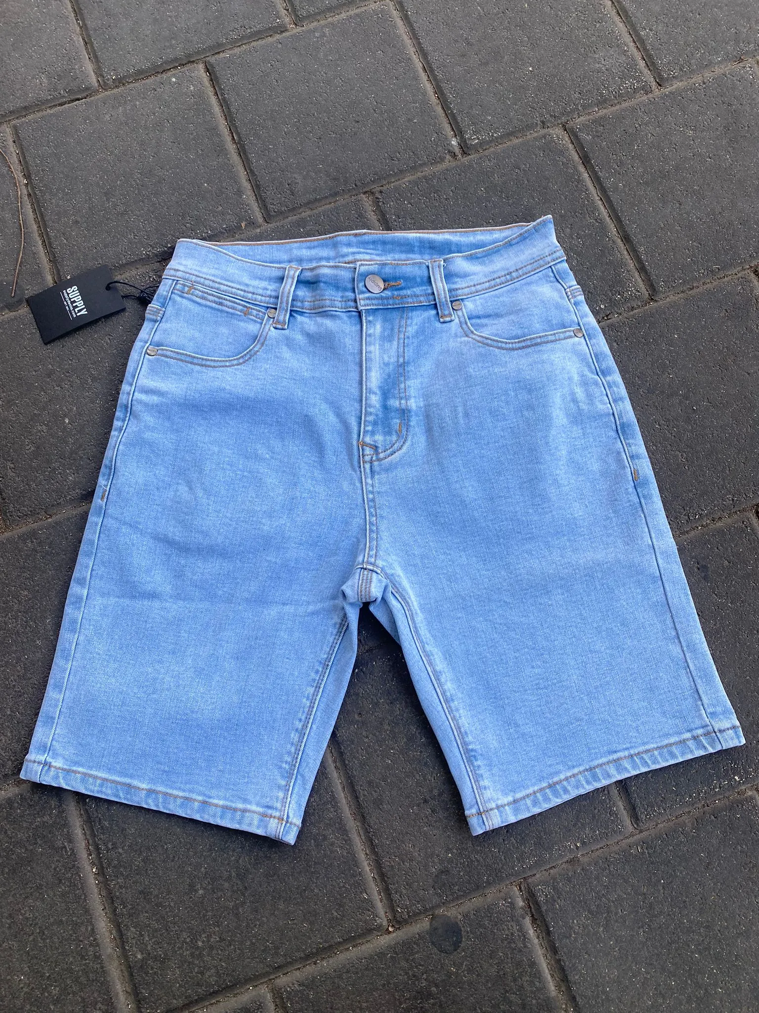 Supply Slim Fit Short Jeans
