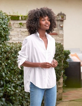 Eileen Relaxed Featherweight Button-Up Shirt White WrinkleResistant Fabric