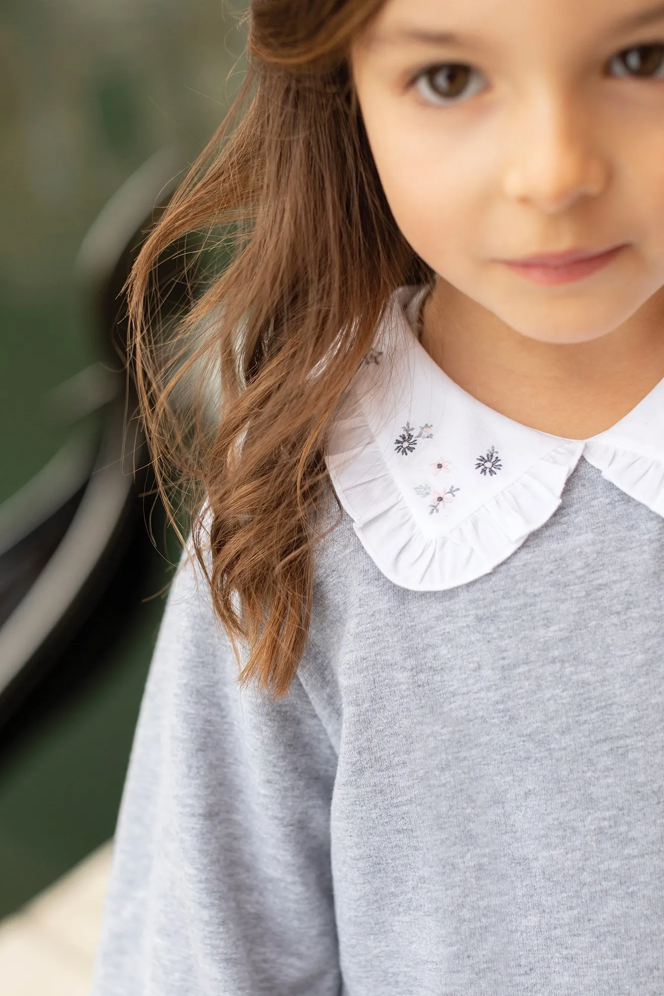 Sweatshirt - Grey with Peter Pan Collar