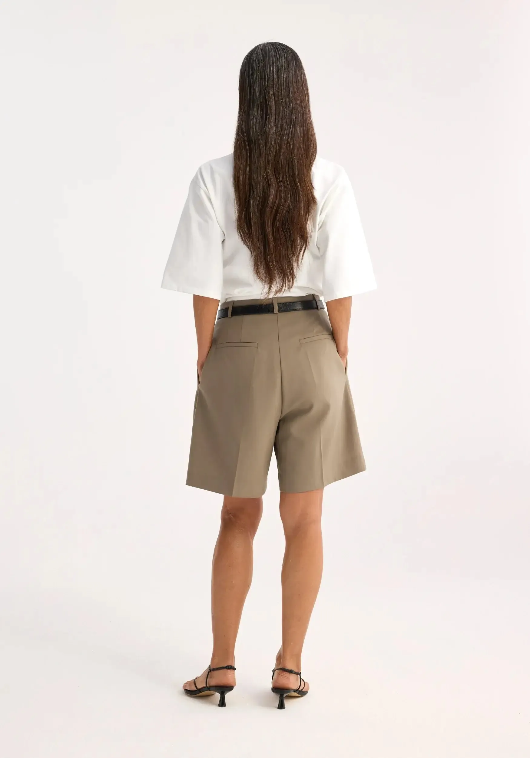 TAILORED WIDE LEG SHORTS
