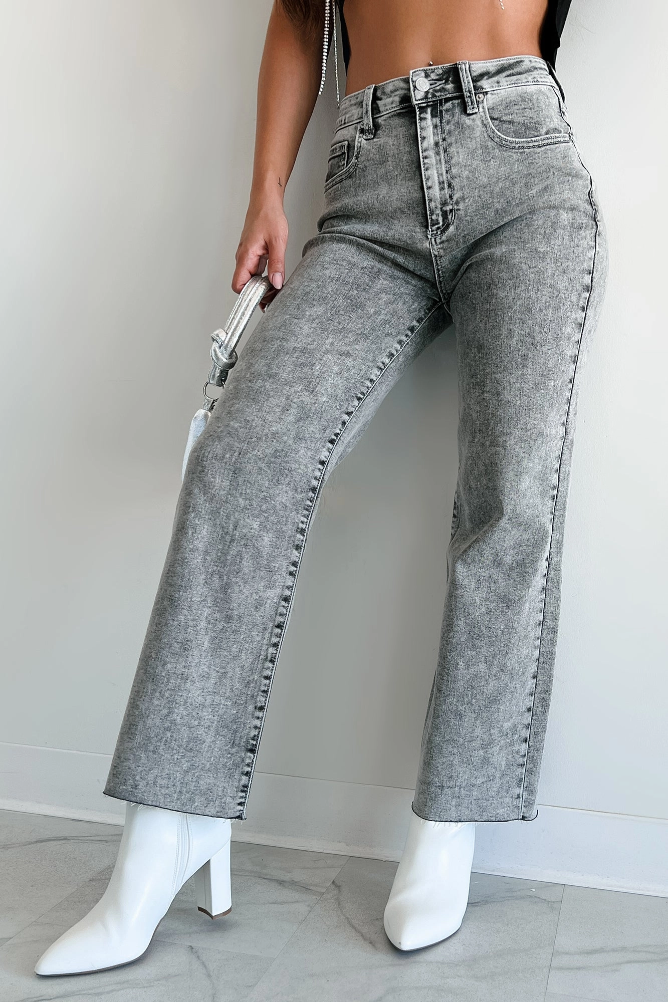 Fit Comfort Dark wash Tannis High Rise Wide Leg Sneak Peek Jeans (Light Acid)