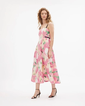 Fitted Base Tavia Dress