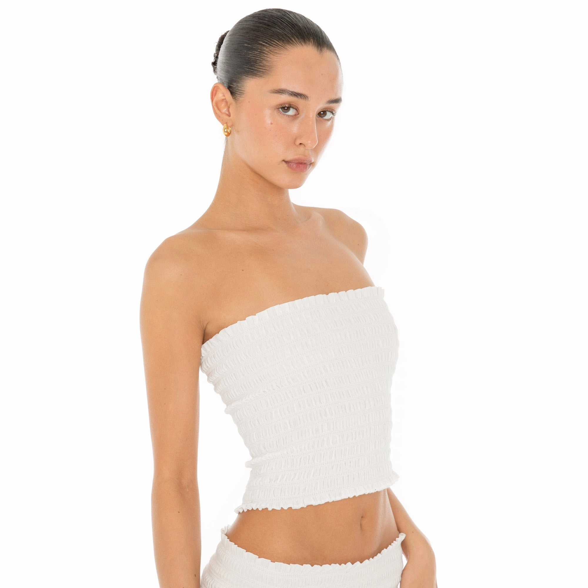 Modern Silhouette VersatileNeckline Nira Tube Top