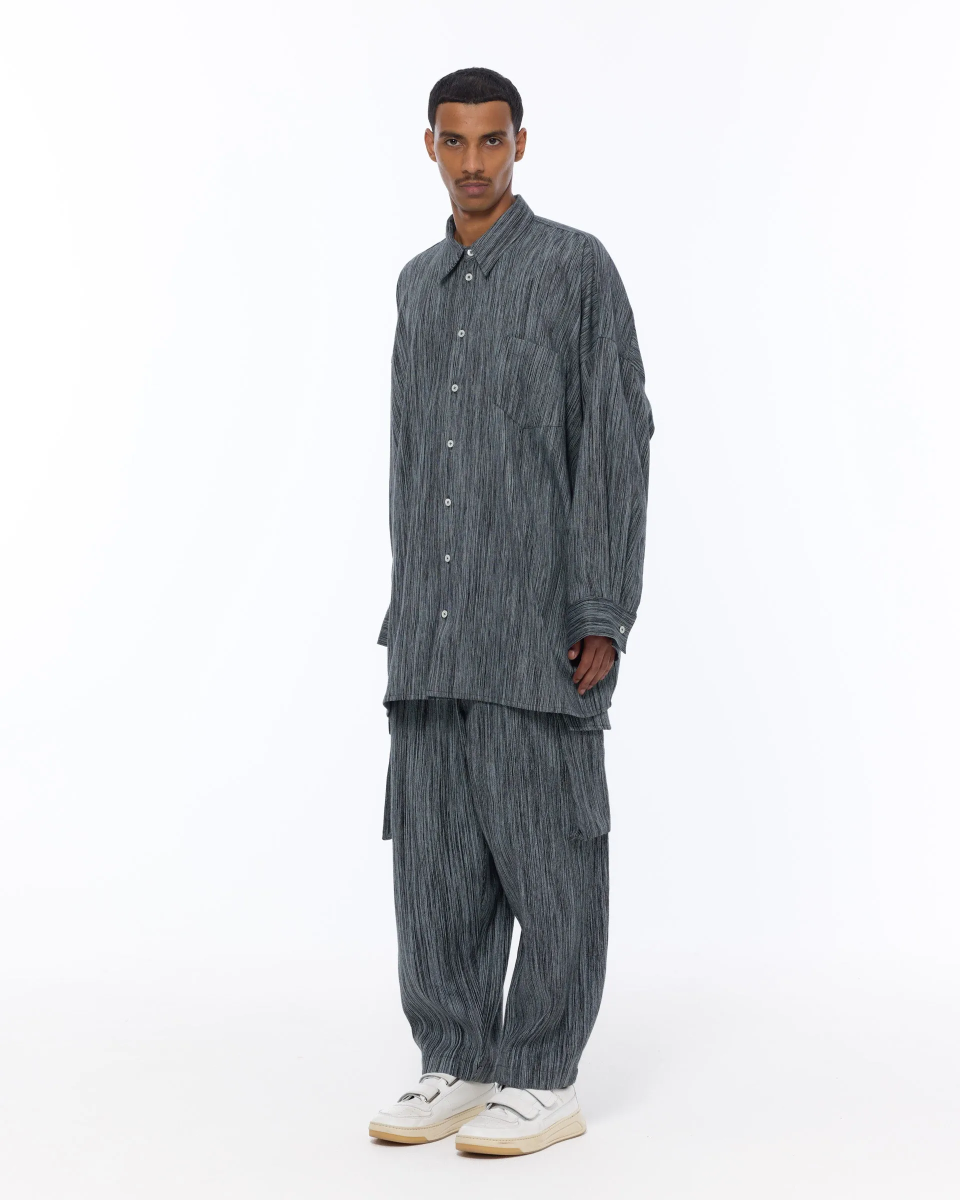 The Oversized Shirt : Grey Chambray