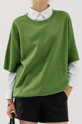 OVERSIZED SWEATSHIRT WITH KANGAROO POCKET Moisture Management BondedShoulderTaping