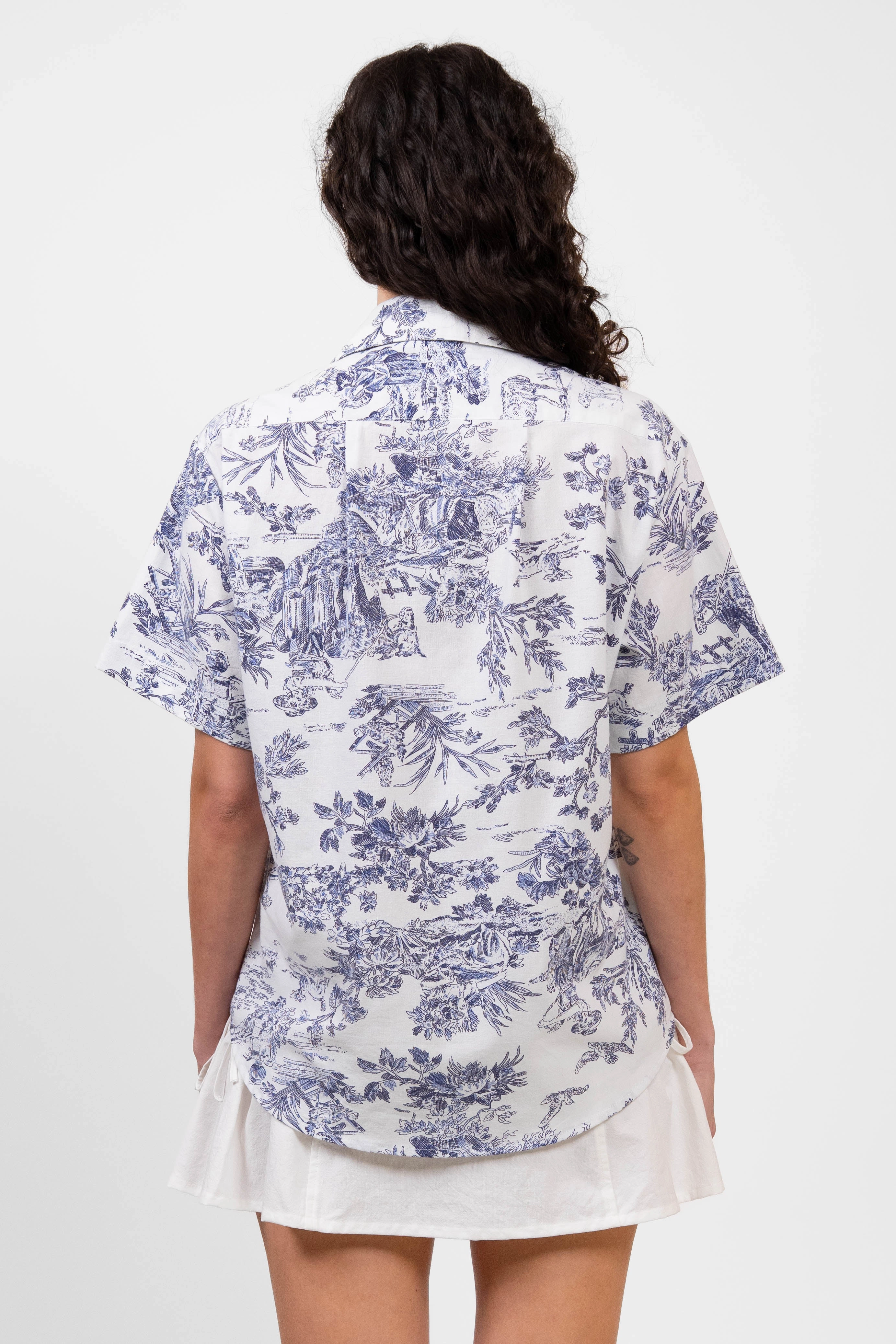 QuickDry Performance Oversized Silhouette Trev Button Down (Sizes S, M)