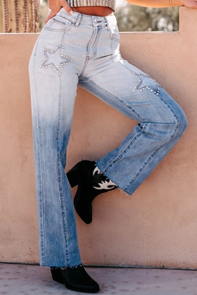 High Rise DOORBUSTER Evianna Mid-Rise Rhinestone Star Straight Leg Jeans (Light Wash)