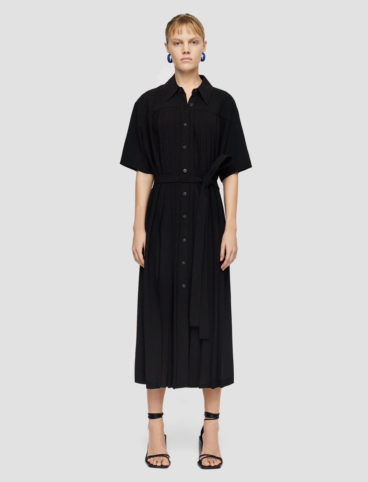 Airy Pliss?? Arcade Dress Breathable Design