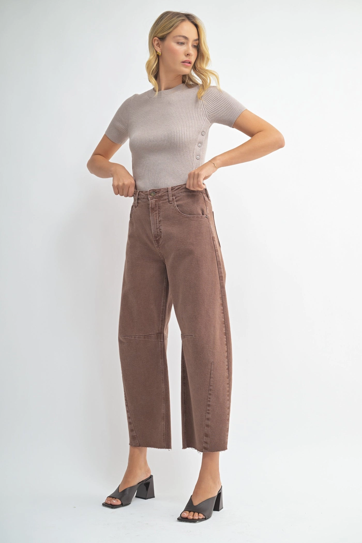 Earthy Soft ARIANA ESPRESSO BARREL JEANS