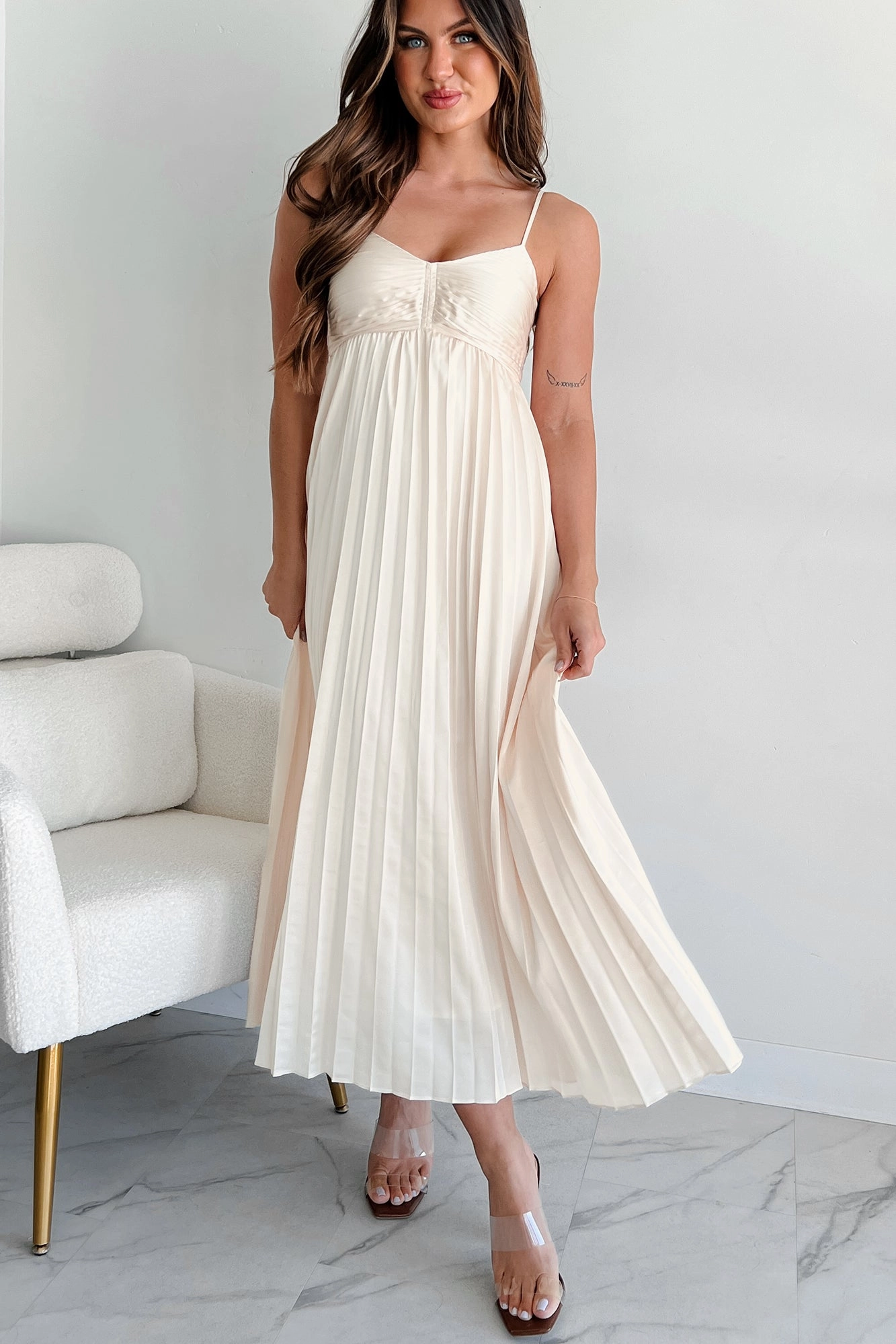 Coffee Break Bow Glow Essential Chicness Pleated Satin Dress (Champagne)