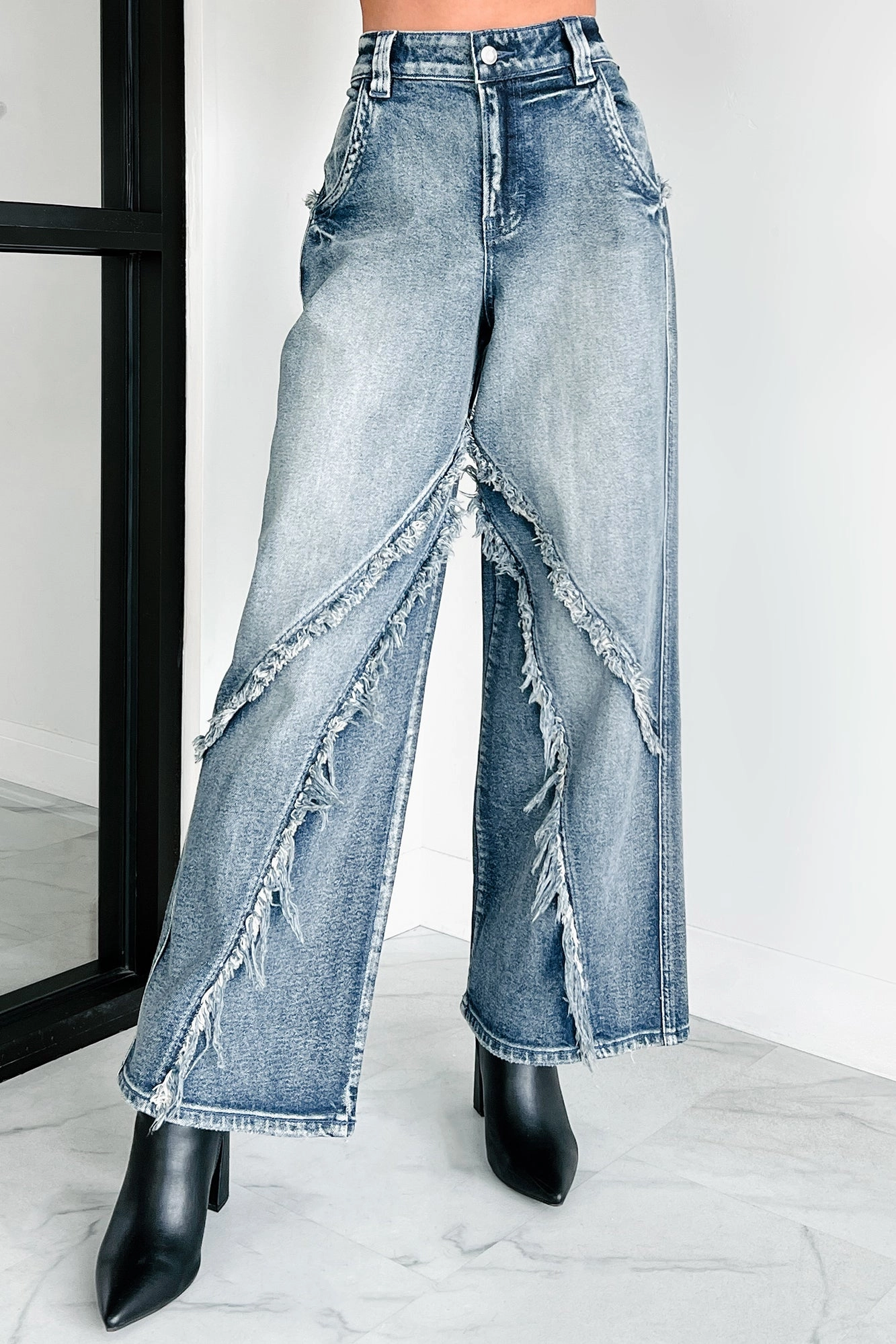 Vernon High Rise Frayed Edge Cello Skater Jeans (Tint) Active Fit Workout Ready