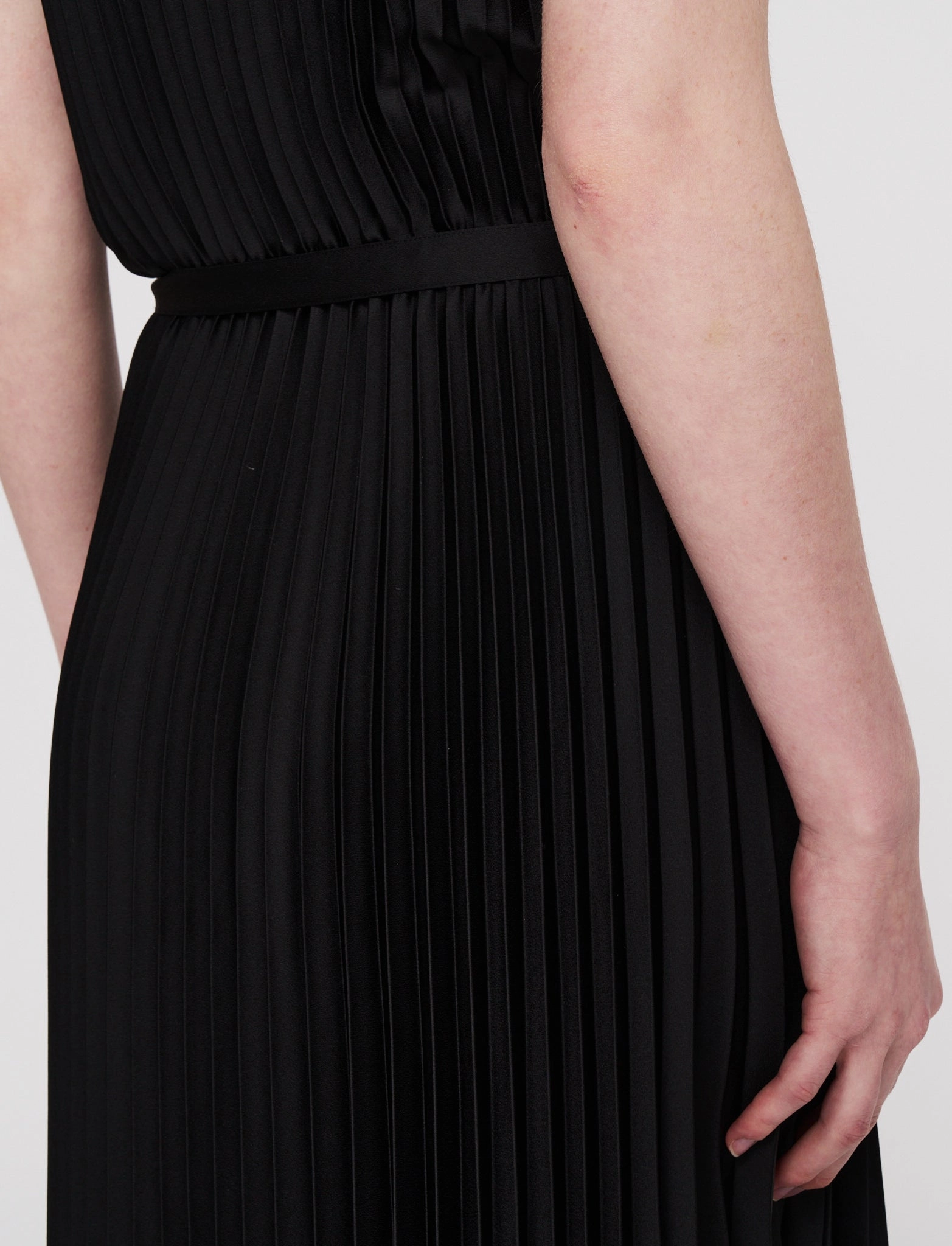 Volta Knit Weave Pliss?? Dress Smart Layers Polished Appearance