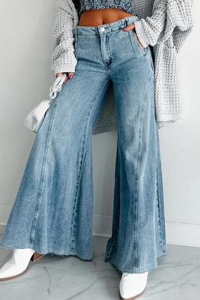 Yuma Mid Rise Wide Flare Jeans (Medium Denim) Functional Fashion Sport Flex