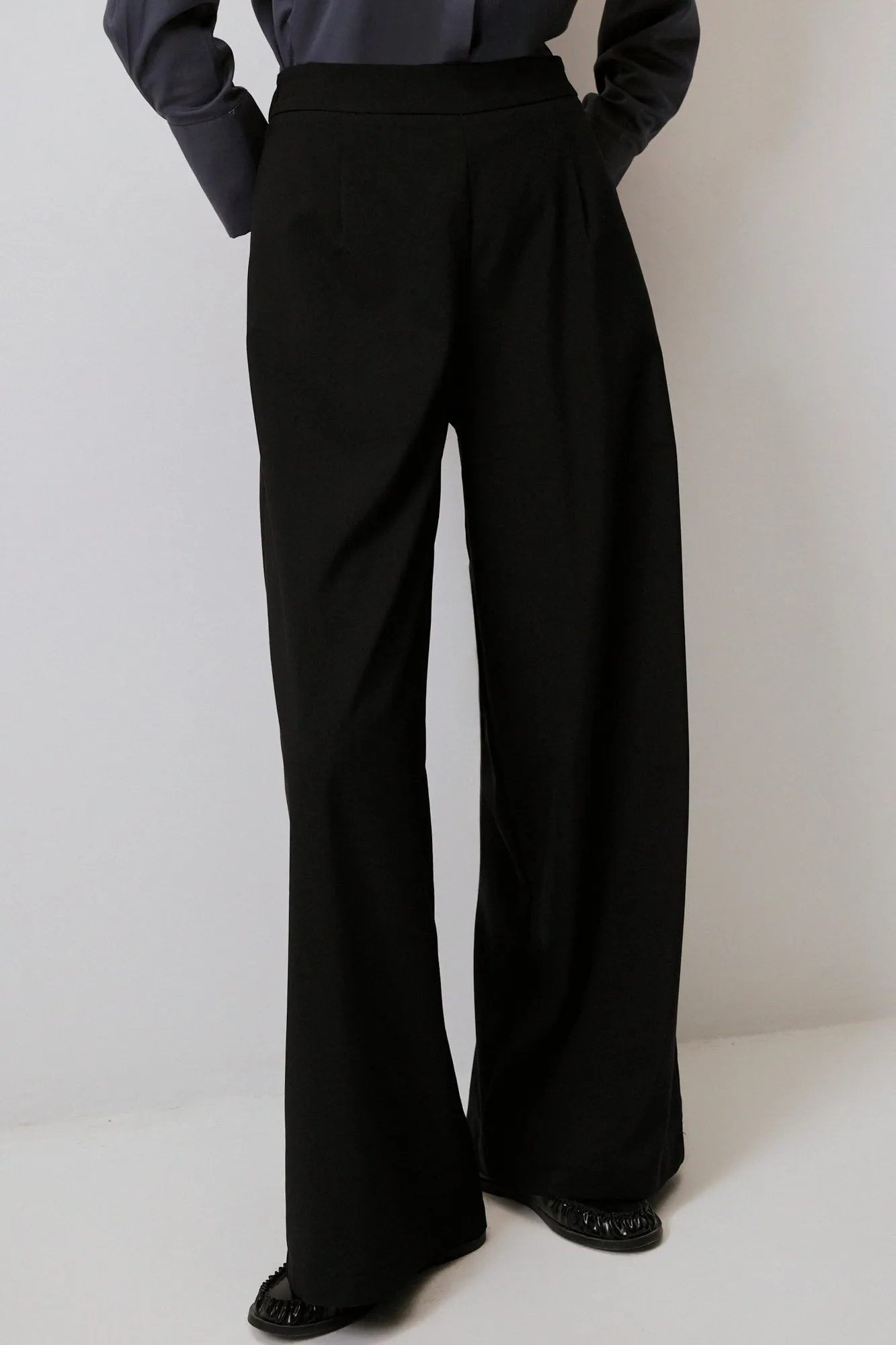 WIDE LEG TROUSERS WITH ELASTIC WAIST