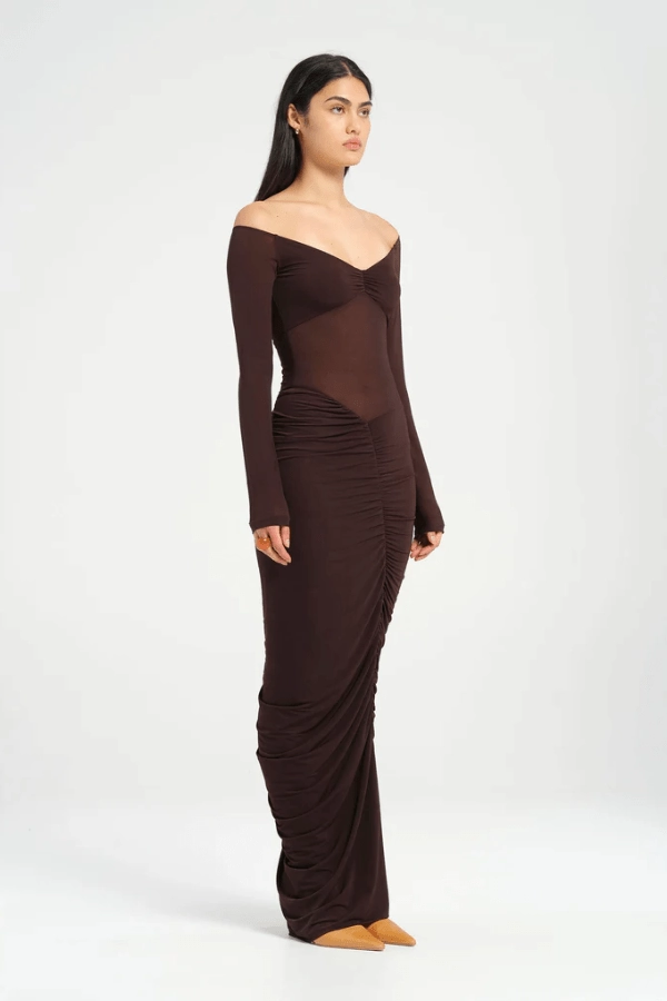 Wilma Maxi Dress Chocolate Flowy-Shape Sharp Edge