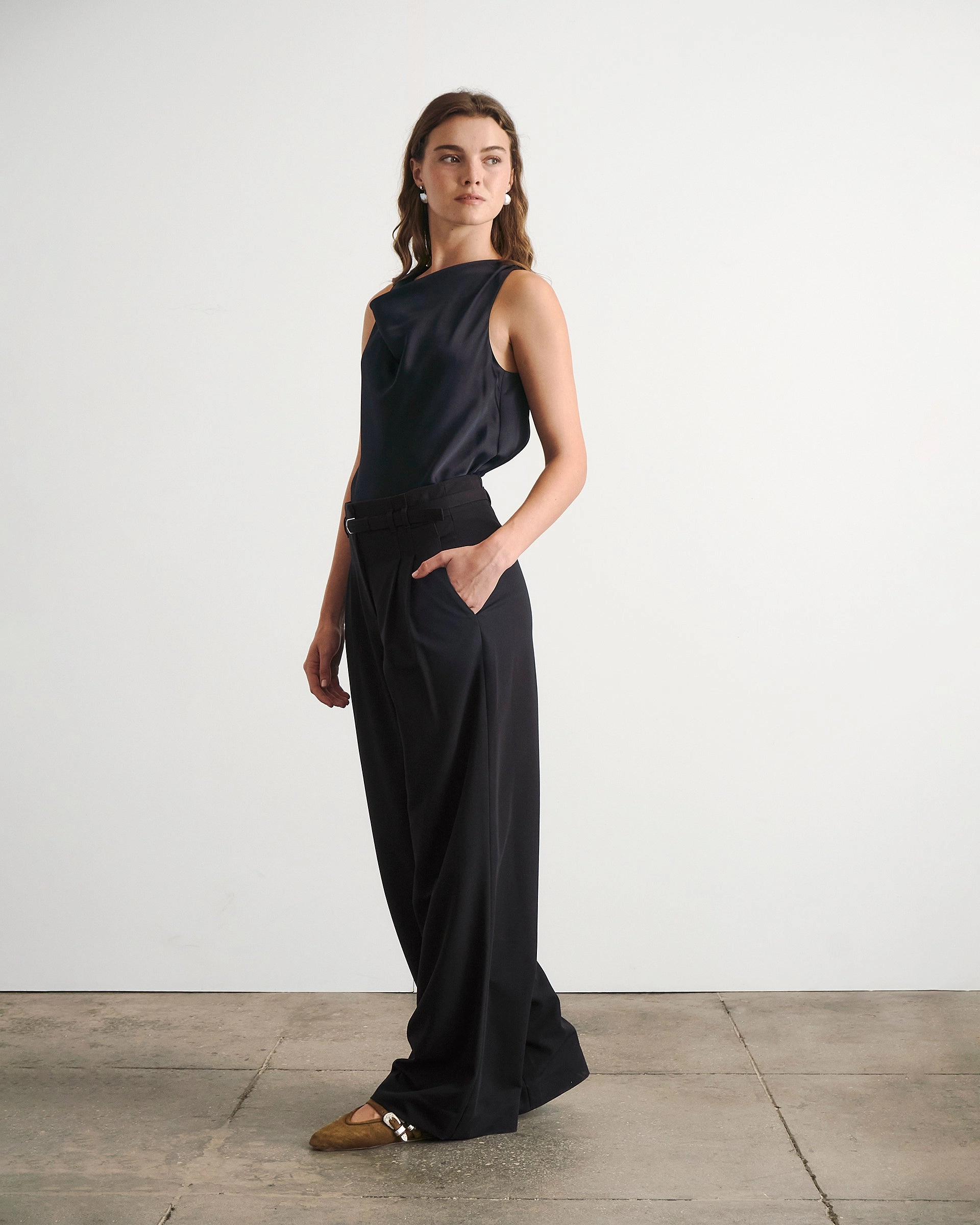 Drew Pant Stay Active Tagless label