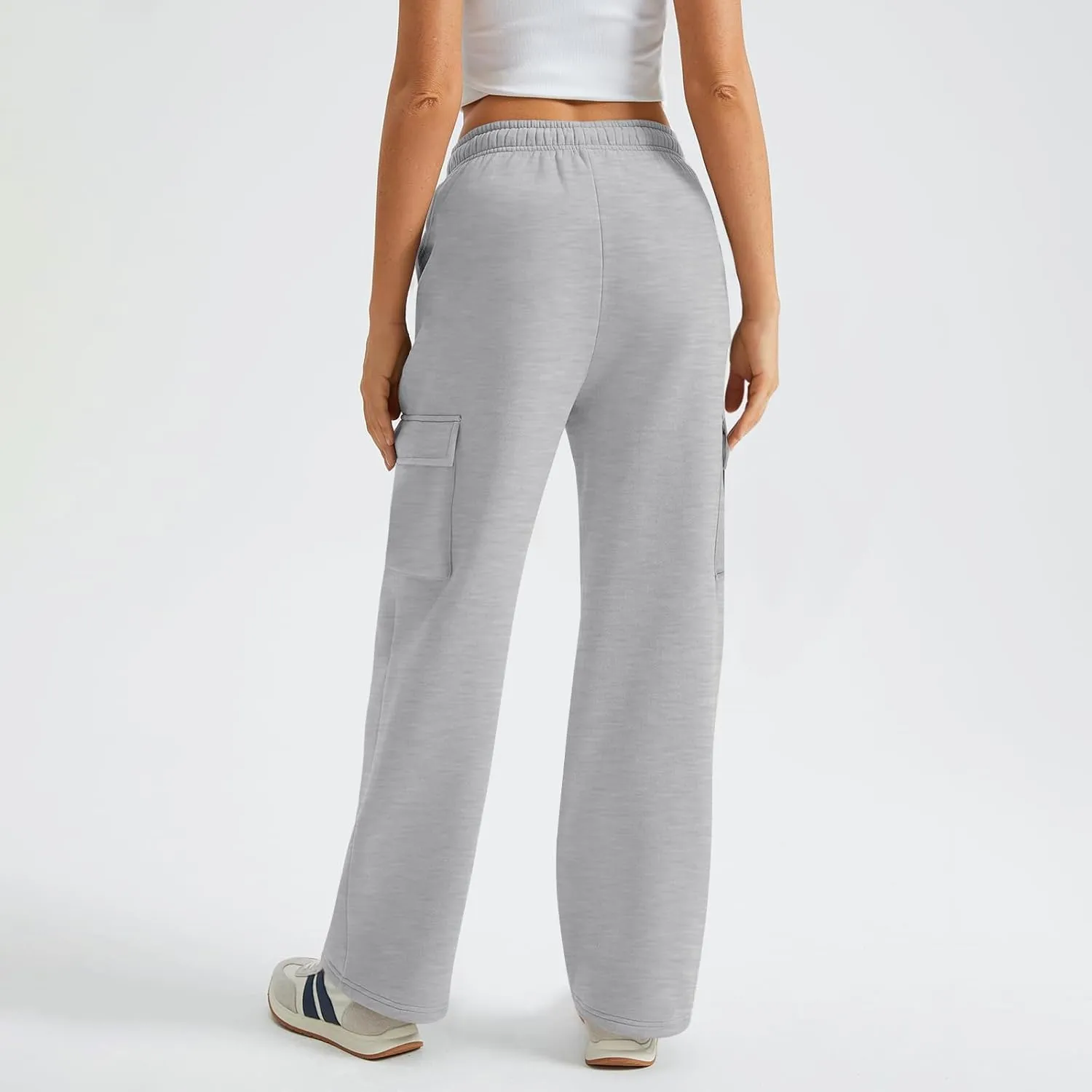 Womens Cargo Sweatpants Baggy Fleece Wide Leg Sweatpants Drawstring Elastic High Waisted Jogger Pants with Pockets