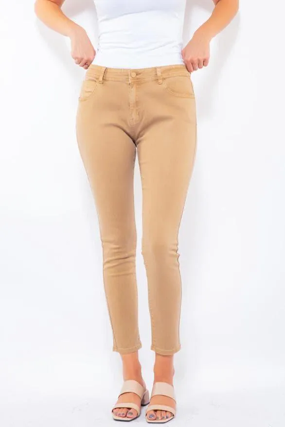 WOMEN'S FASHION COLORED JEANS IN BROWN